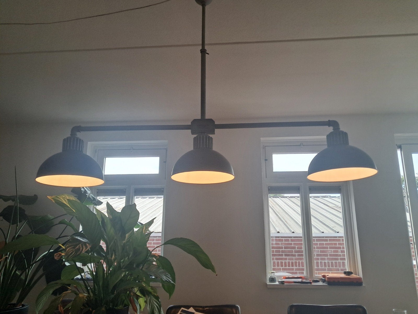 Frezoli industriële hanglamp met 3 kappen, Ophalen, Gebruikt, E27 (groot), Metaal