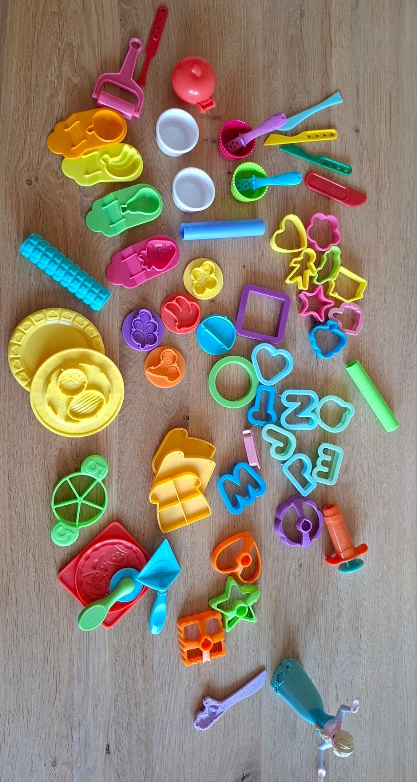 Grote set Play-Doh accessoires, vormpjes en klei, Ophalen of Verzenden, Gebruikt, Knutselen