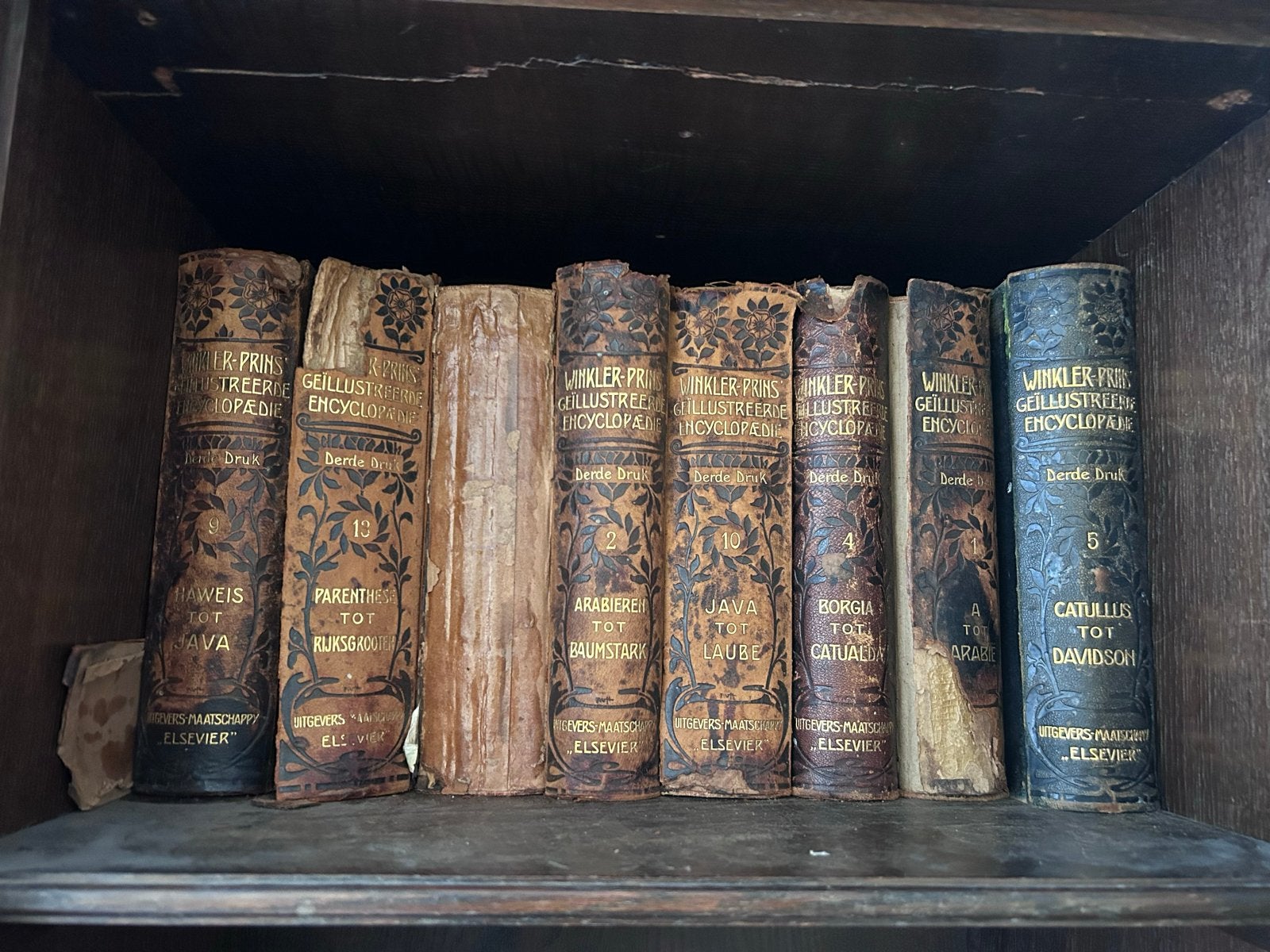 Winkler Prins Geïllustreerde Encyclopaedie, derde druk, Ophalen, Gelezen, Algemeen, Complete serie