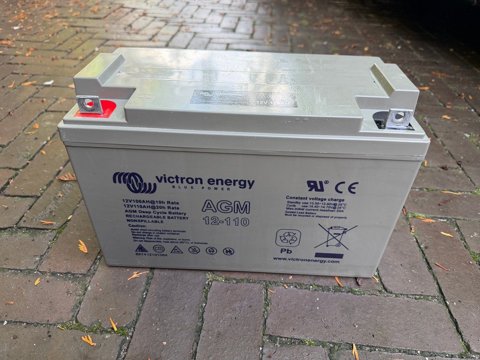 2x Victron Energy AGM Deep Cycle Accu 12V 110Ah, Gebruikt