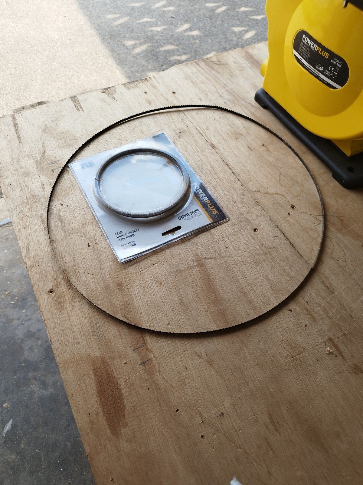 lintzaag power plus, Ophalen, Minder dan 600 watt, Lintzaag, 70 mm of meer