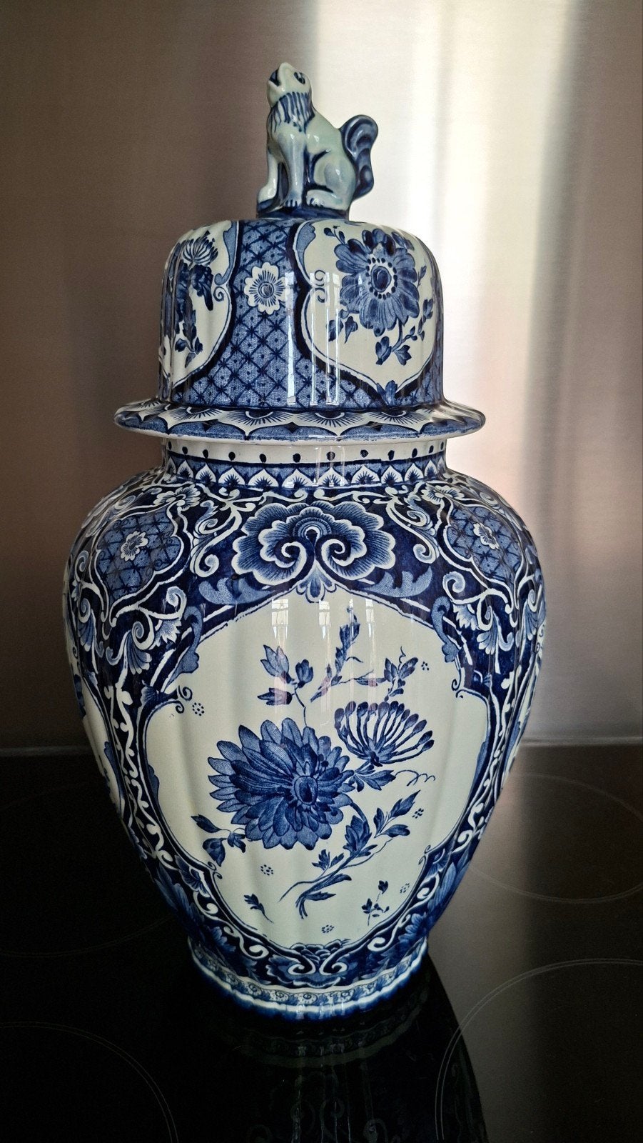 Vintage Delfts blauwe dekselvaas- Royal Sphinx Maastricht, Ophalen of Verzenden