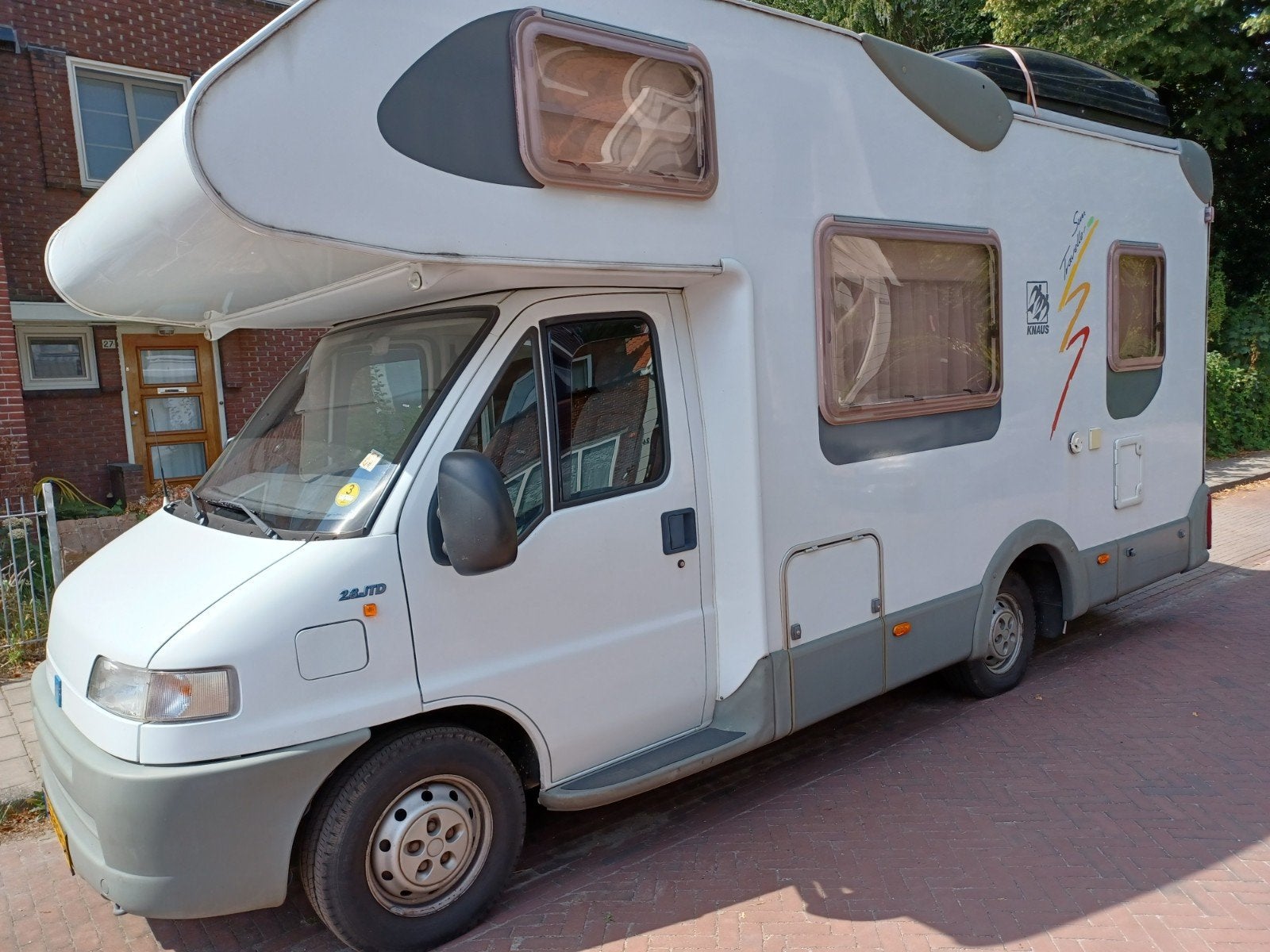 Alkoof camper Knaus Suntraveller 6.45m - 6 personen, Chemisch toilet, Alkoof, Ringverwarming, Fiat