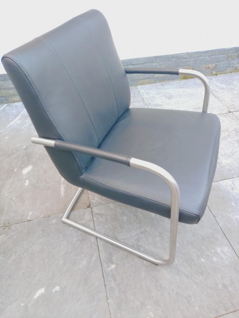 Lederen fauteuil met armleuningen - Goossens Meubelen, Huis en Inrichting, Fauteuils, Gebruikt, Leer, 75 tot 100 cm, 75 tot 100 cm