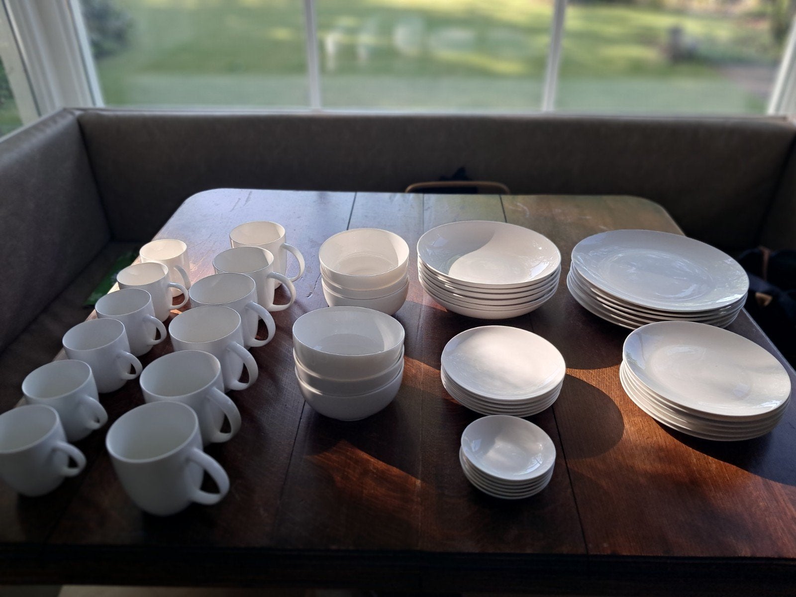 Servies wit Blokker Vienna aardewerk, Ophalen, Nieuw, Bord(en), Overige stijlen