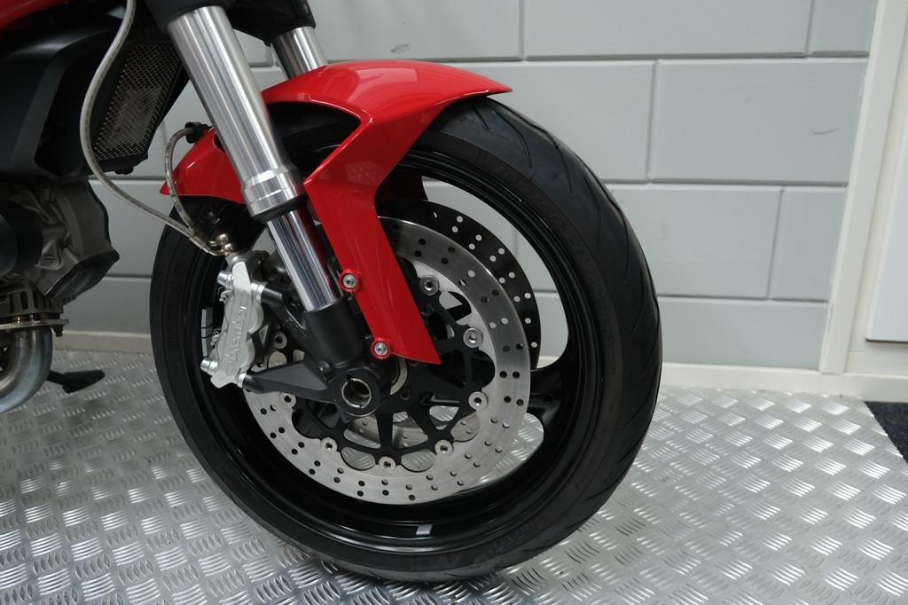Ducati M 696 (bj 2009), Info@ducatie.fr, Bedrijf, Ducati Benelux B.V., Orves 390
92700  COLOMBES, FR