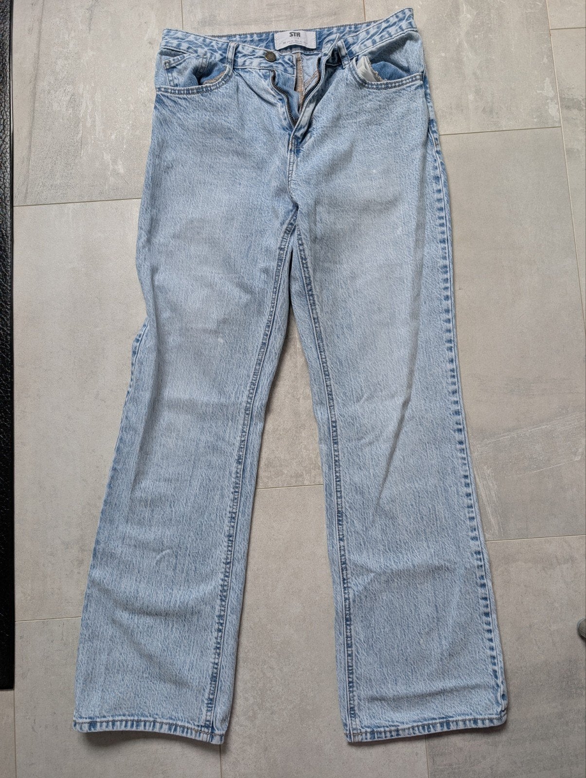 Lichtblauwe spijkerbroek Stradivarius maat 38, Blauw, Ophalen of Verzenden, Zo goed als nieuw, W30 - W32 (confectie 38/40)