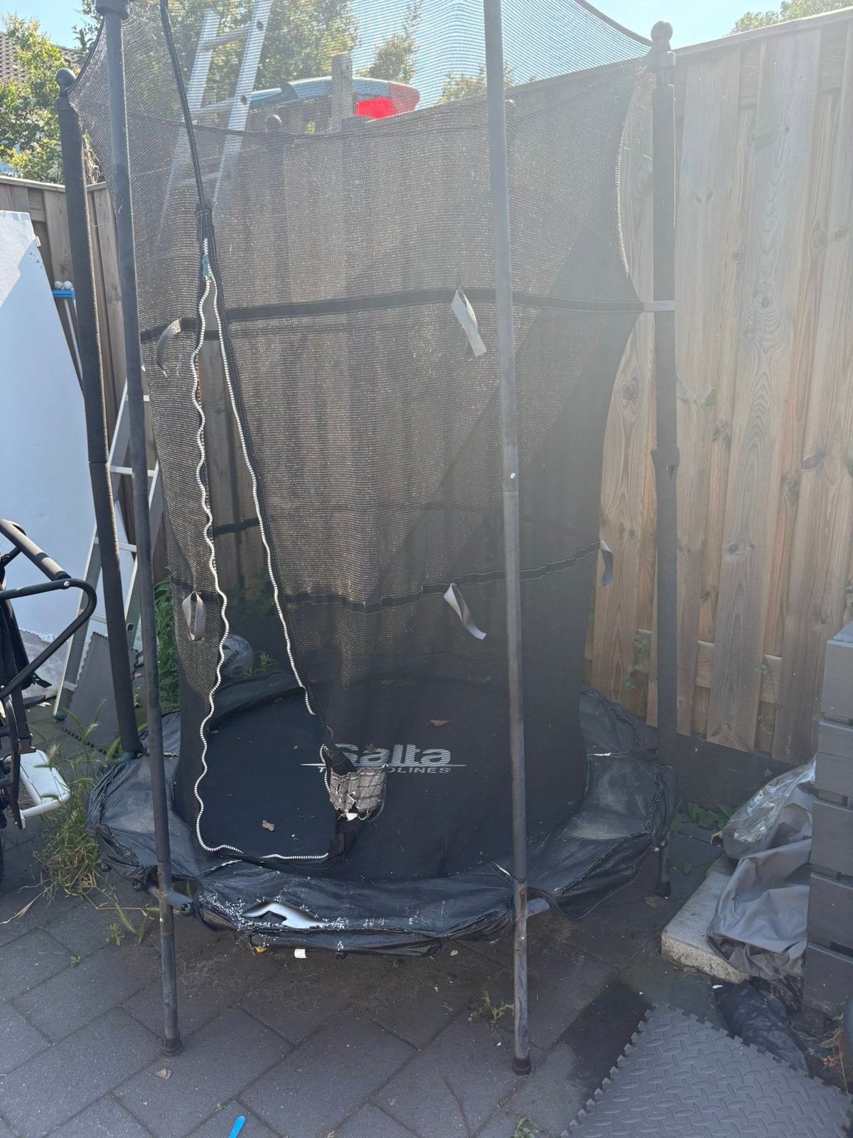 Trampoline 140 gebruikt GRATIS!, Ophalen, Gebruikt
