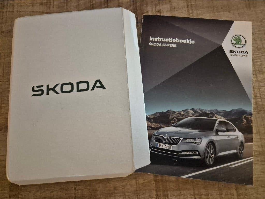 ✅️ Skoda Superb Instructieboekje / handleiding  ZGAN, Auto diversen, Handleidingen en Instructieboekjes, Ophalen of Verzenden