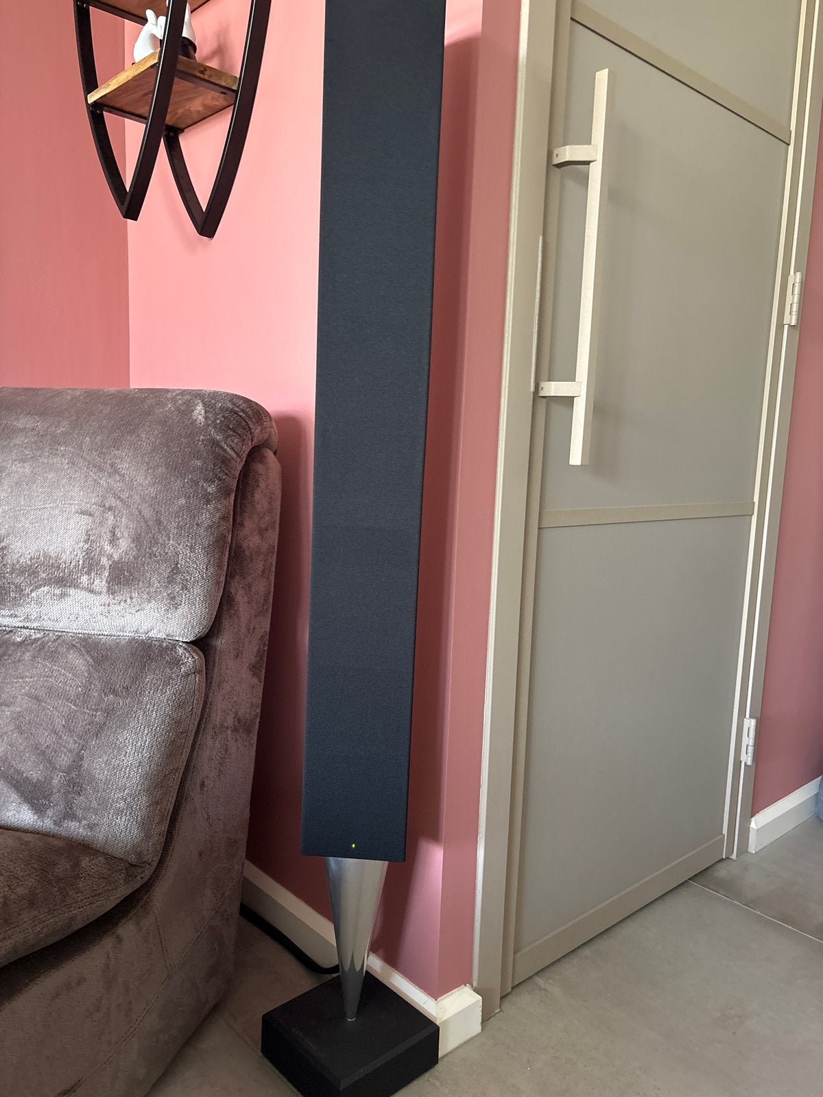Bang & Olufsen BeoLab 8000 Vloerstaande Luidspreker 2st, Audio, Tv en Foto, Luidsprekers, Vloerstaande luidspreker, Zo goed als nieuw