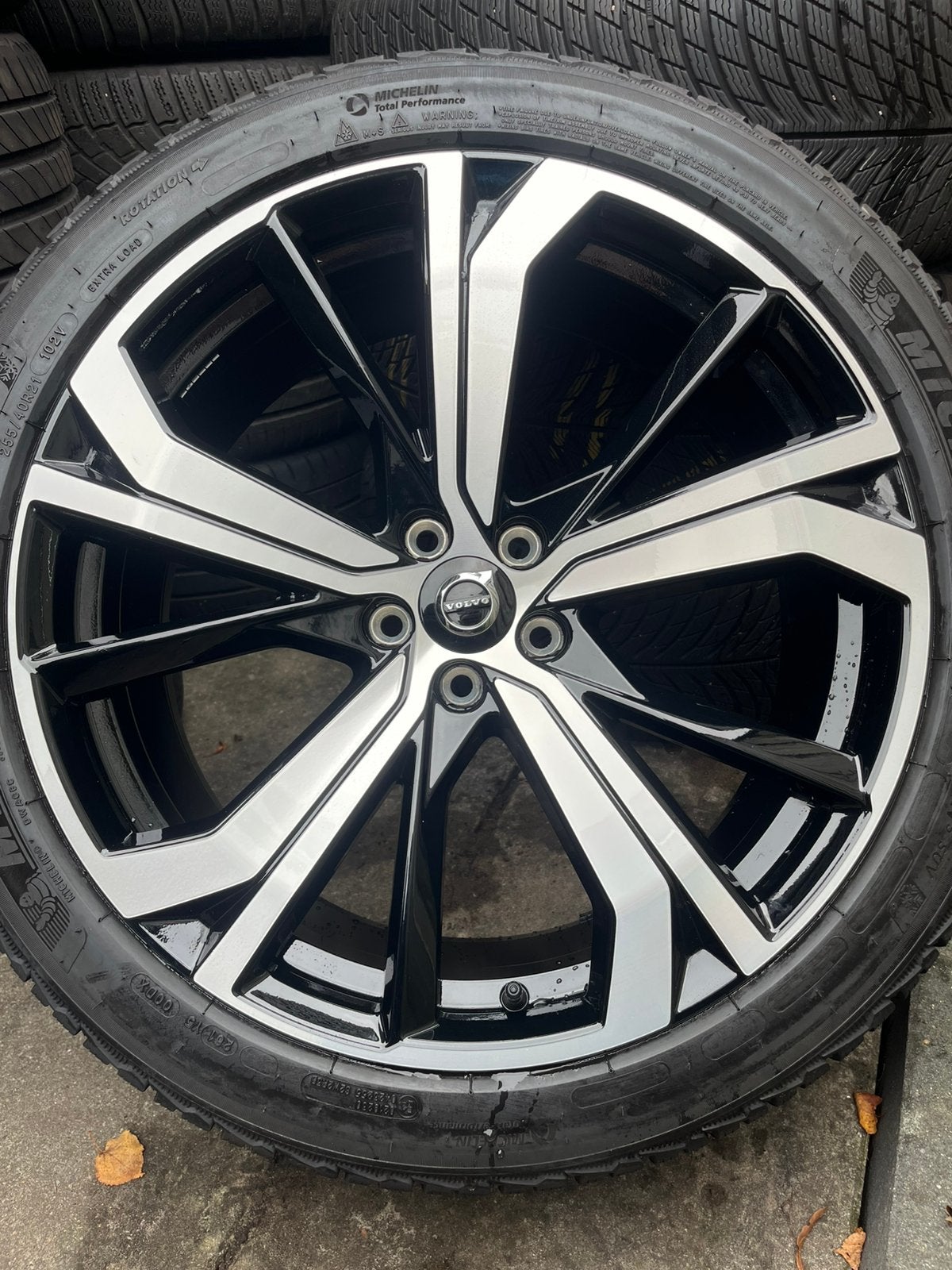 21 inch VOLVO XC60 Nieuw Winterset Originele Velgen, Auto-onderdelen, 255 mm, Banden en Velgen, Nieuw, Personenwagen