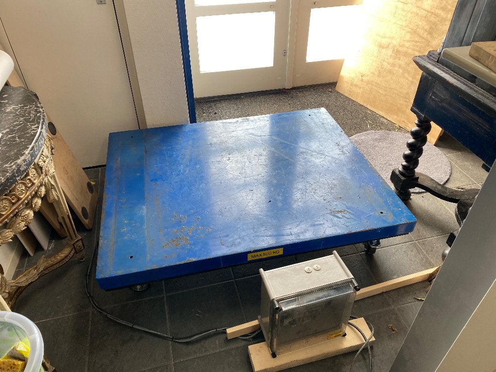 Heftafel, schaartafel. krachtstroom 500Kg, Ophalen, Gebruikt, 70 tot 120 cm, Inklapbaar