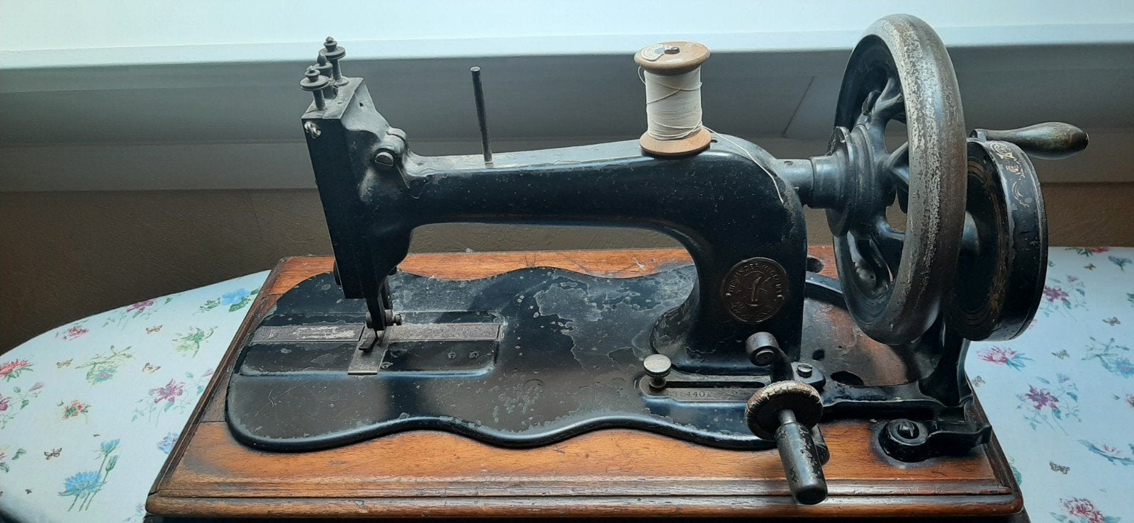 singer handnaaimachine, Ophalen