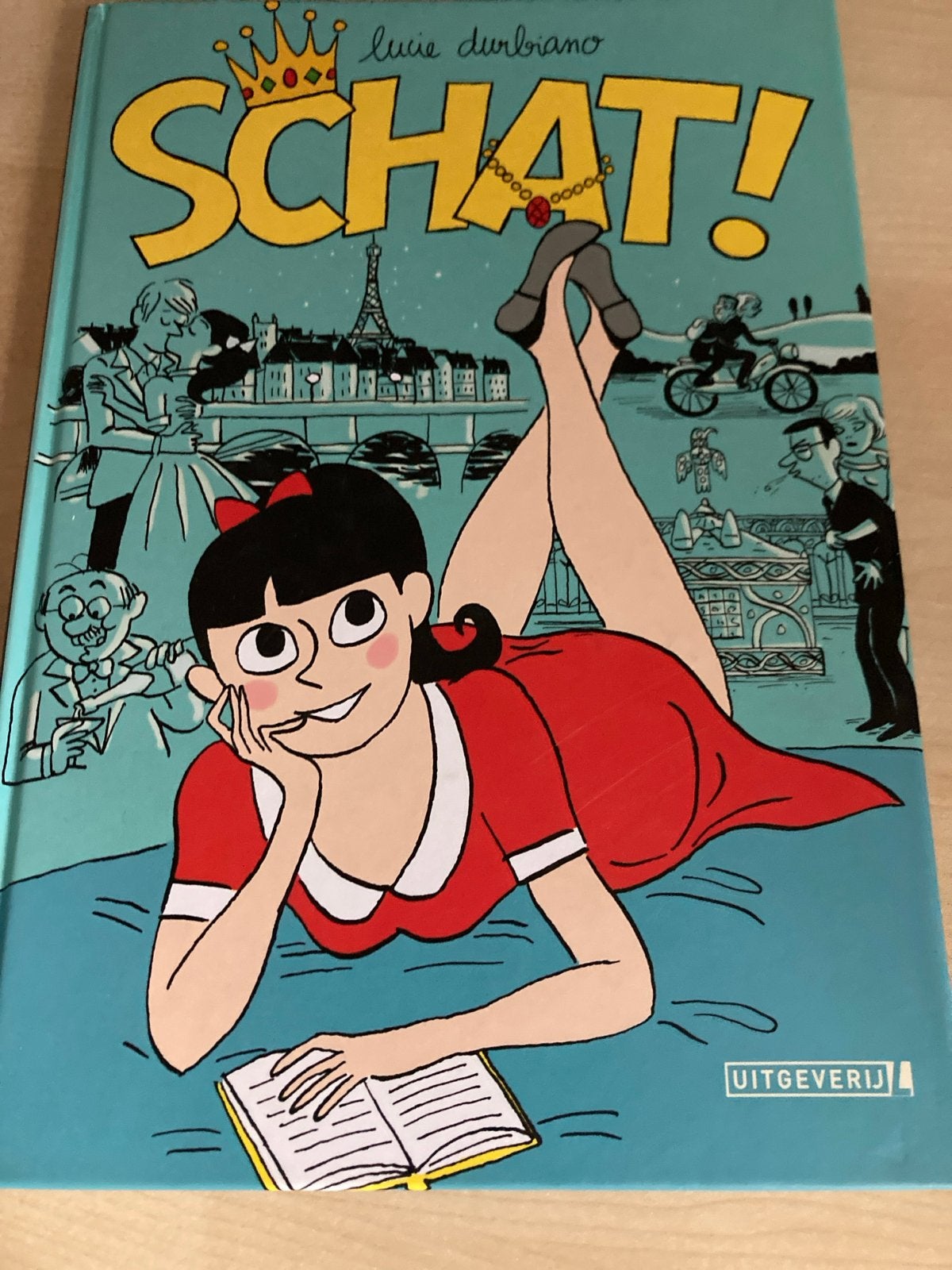 Schat! - Lucie Durbiano - Stripboek, Ophalen of Verzenden, Zo goed als nieuw, Europa overig