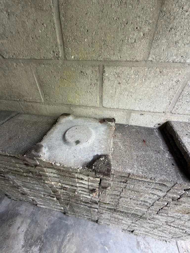 GRATIS 124 drainage tegels 30x30cm 11m2 gratis af te halen, Tuin en Terras, Tegels en Klinkers, Ophalen, Gebruikt, 10 m² of meer
