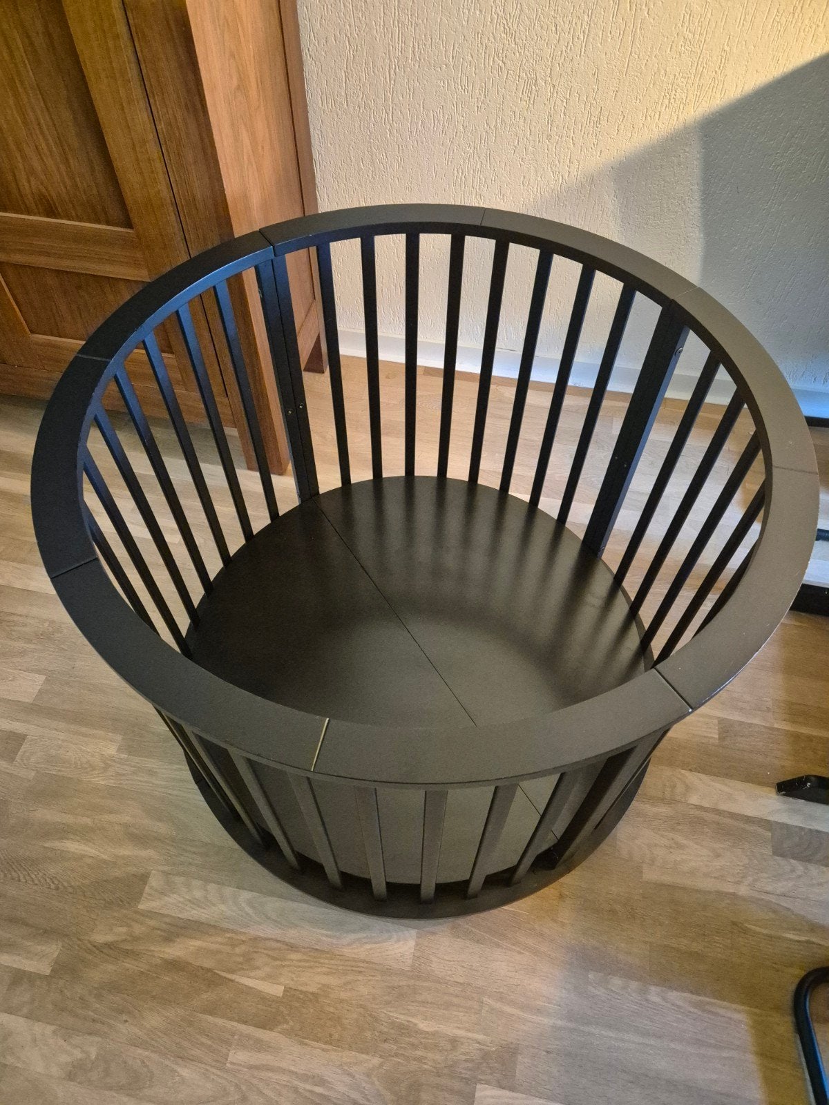 Babypark Europe Baby Circa Ronde Box Zwart + 2 boxkleden, Kinderen en Baby's, Boxen, Ophalen, In hoogte verstelbaar, Rond, Zo goed als nieuw