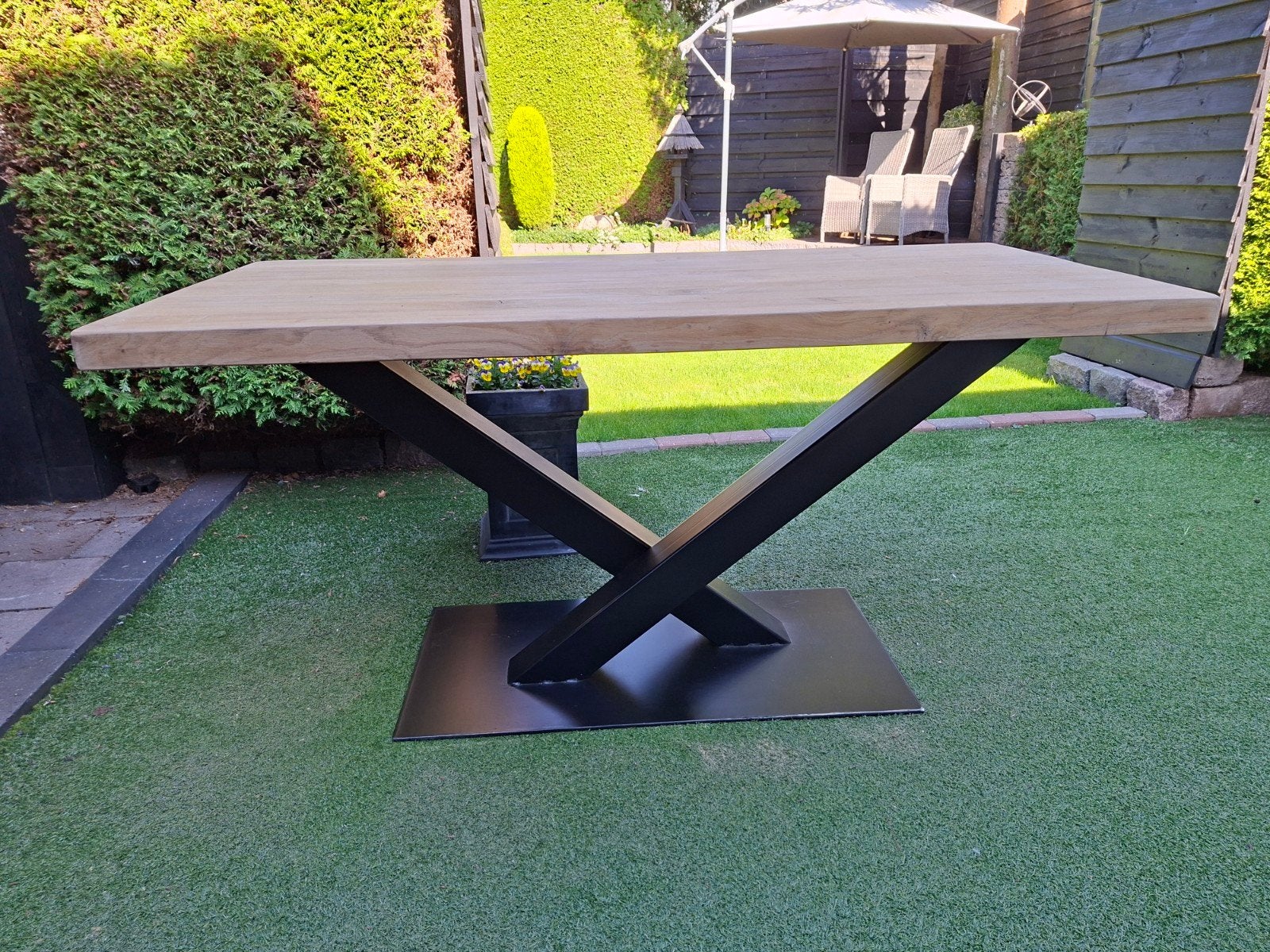 Robuuste eettafel met eiken blad en metalen onderstel, Ophalen, Industrieel, Modern, 50 tot 100 cm, Zo goed als nieuw