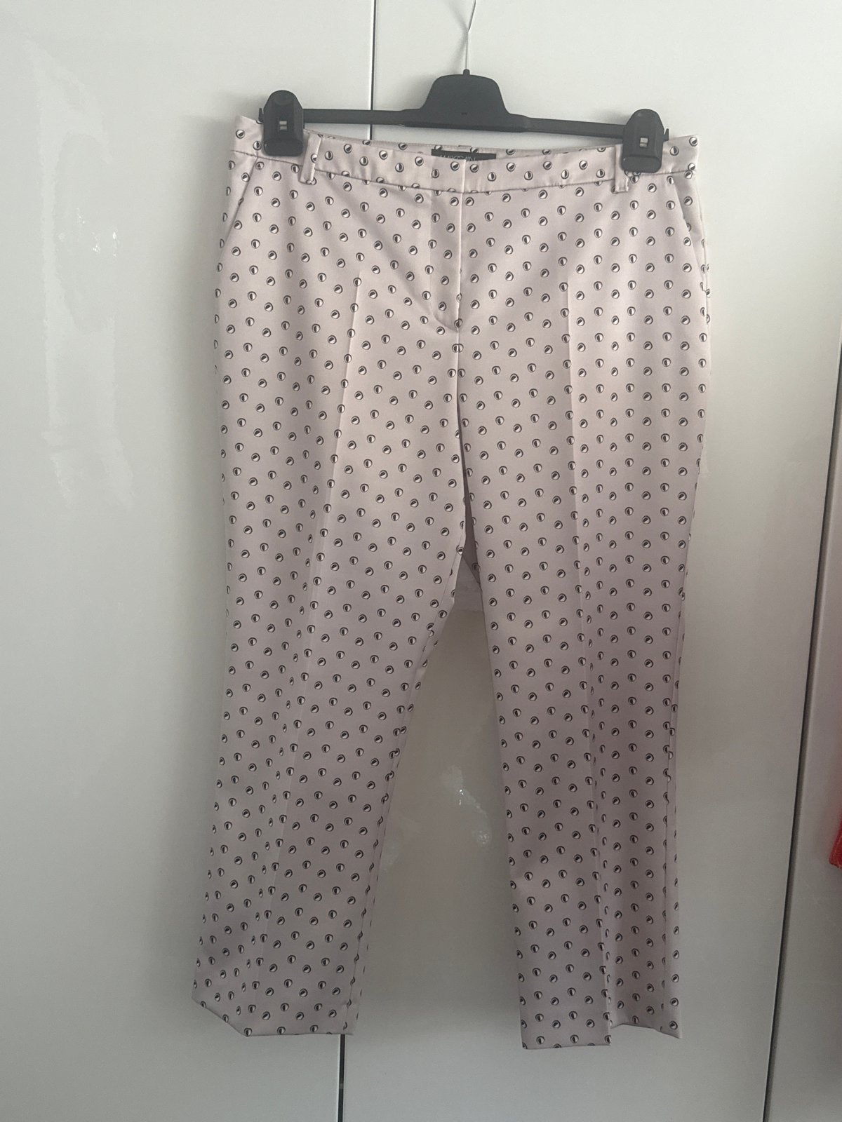 Marc Cain broek met oogjesprint, Beige, Maat 42/44 (L), Nieuw, Ophalen of Verzenden