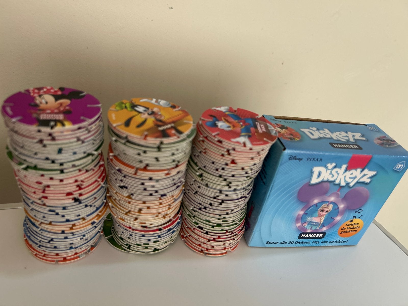Diskeyz collectie en hanger, Verzamelen, Verzenden, Verschillende figuren, Zo goed als nieuw, Overige typen