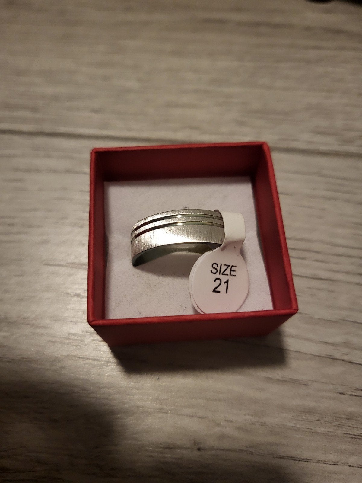 Nieuwe zilverkleurige ring, maat 21, 20 of groter, IJzer of Staal, Nieuw, Ophalen of Verzenden