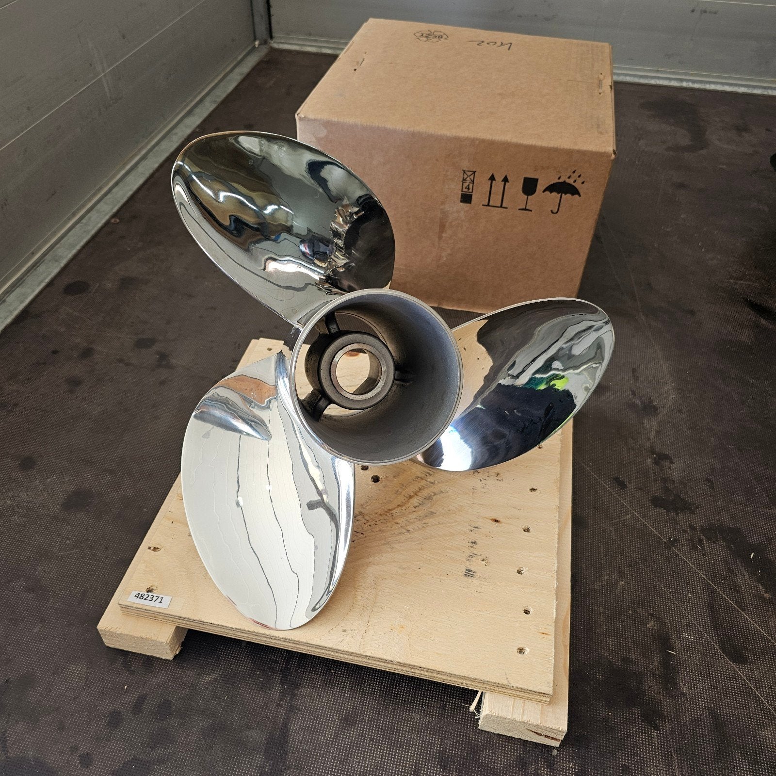 Propeller 17 Pitch RVS Schroef 17P, Watersport en Boten, Ophalen of Verzenden, Motor en Techniek