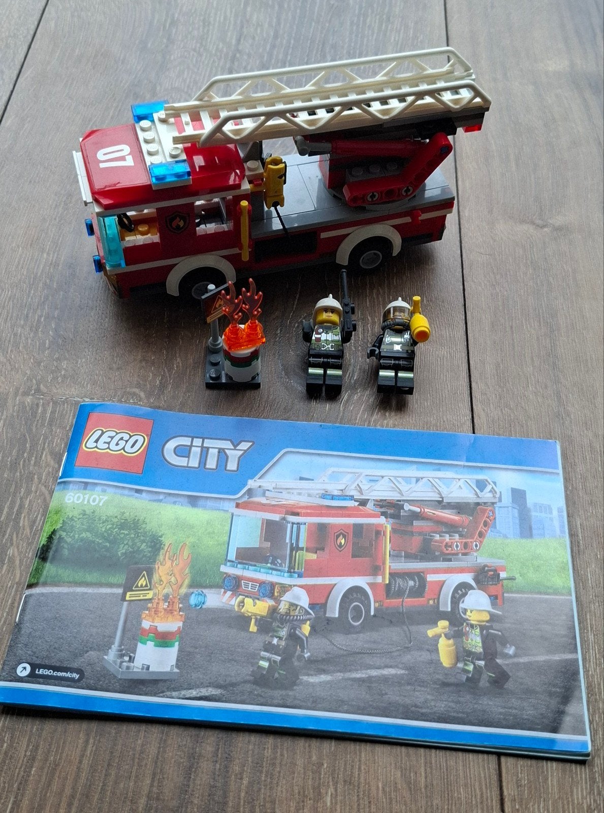 Lego City brandweer ladderwagen 60107, Lego, Ophalen of Verzenden, Complete set, Inclusief instructies