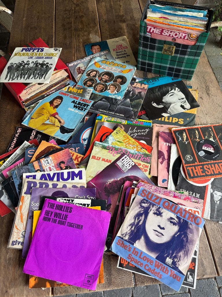 7" singles van 1960 tot 1999 150 stuks in zeer goede staat!, Ophalen, Originele persing, 7 inch, Zo goed als nieuw