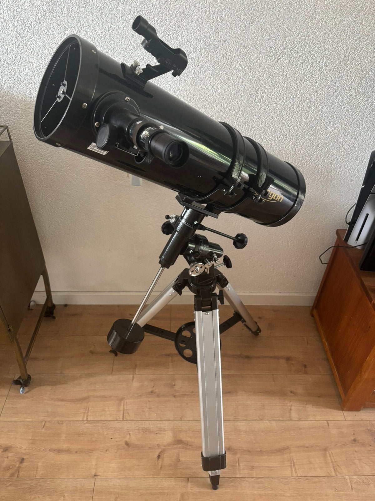 Telescoop Omegon Basic 150EQ - met bijbehorende accessoires, Ophalen, Lenzentelescoop (refractor), Met statief, Zo goed als nieuw