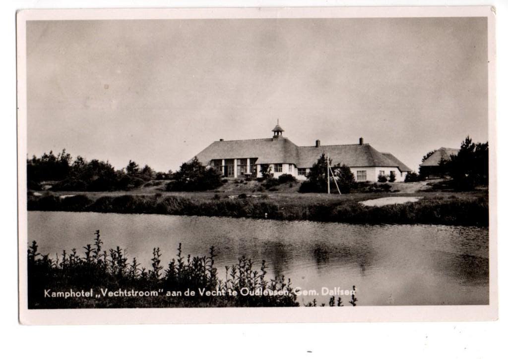 Oudleusen. Kamphotel "Vechtstroom". (1953), Verzamelen, Ansichtkaarten | Nederland, Ophalen of Verzenden, 1940 tot 1960, Gelopen