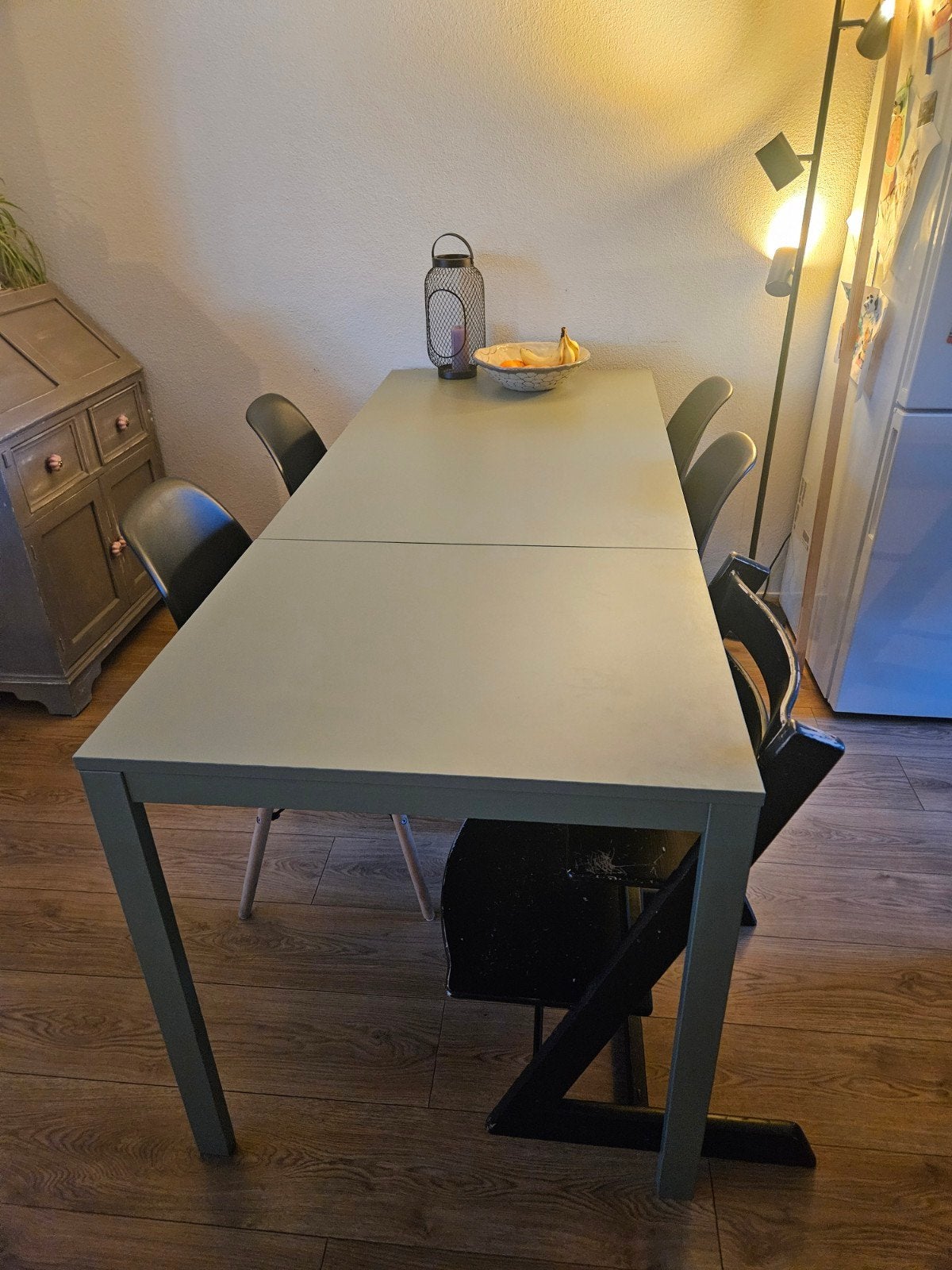 groene uitschuifbare tafel
