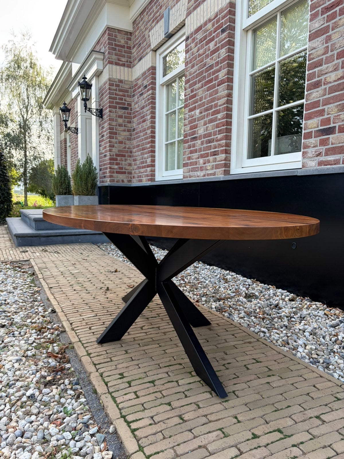 Eettafel ovaal zwart spinpoot massief kersen Table du Sud, Ophalen, 100 tot 150 cm, 200 cm of meer, Zo goed als nieuw