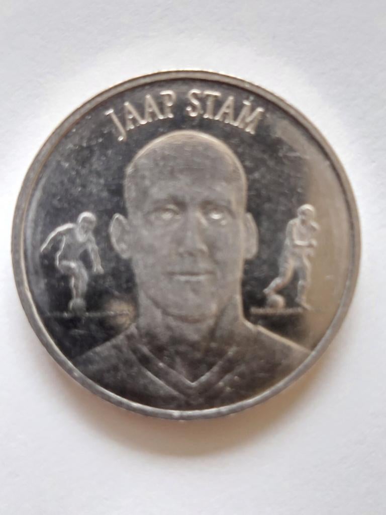 Jaap Stam en Dennis Bergkamp, penningen KNVB 2000, Ophalen of Verzenden, Overige materialen
