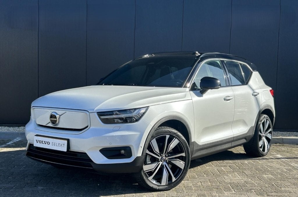 Volvo XC40 Recharge Pro, Autopilot, 360, Pano, Garantie, BTW, Auto's, Volvo, Dealer onderhouden, Lichtsensor, Leder en Stof, Wit
