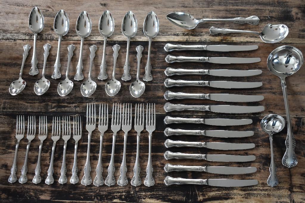 Gero Zilmeta 528 Menuet Roccoco 6 persoons cassette - set, Huis en Inrichting, Keuken | Bestek, Ophalen of Verzenden, Zo goed als nieuw