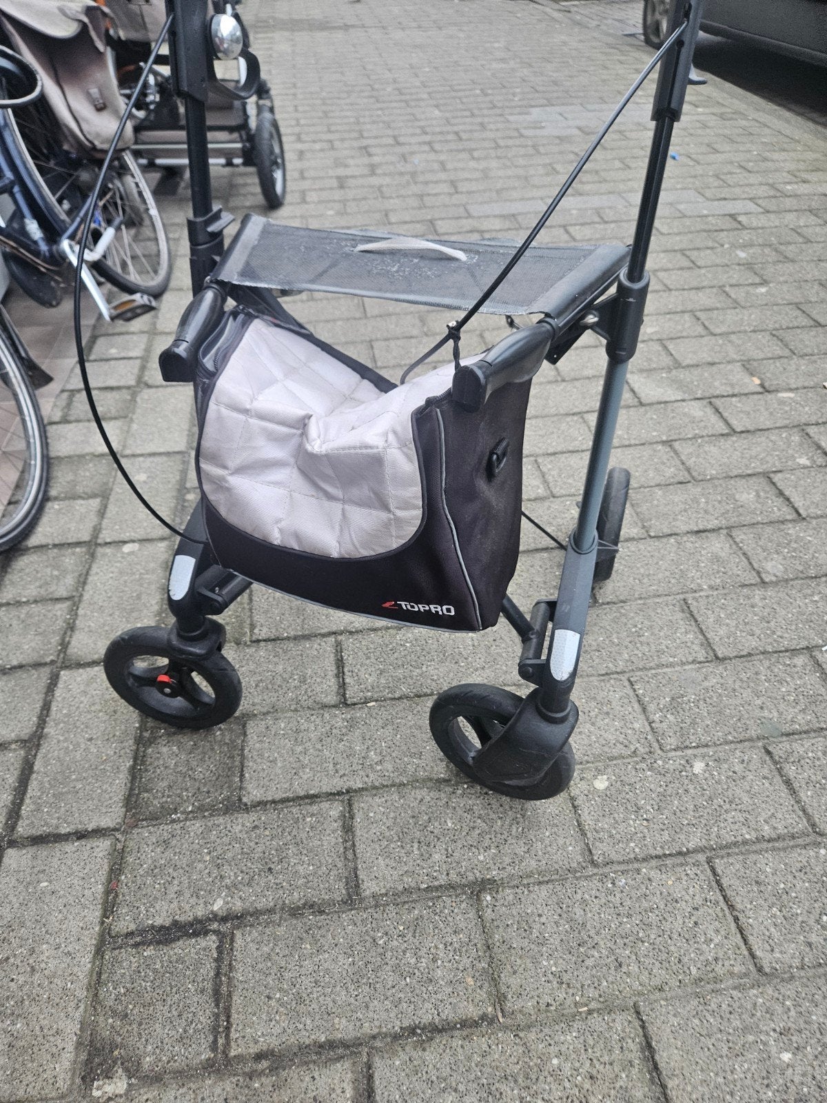 rollator met mandje, Ophalen, Opvouwbaar, Gebruikt