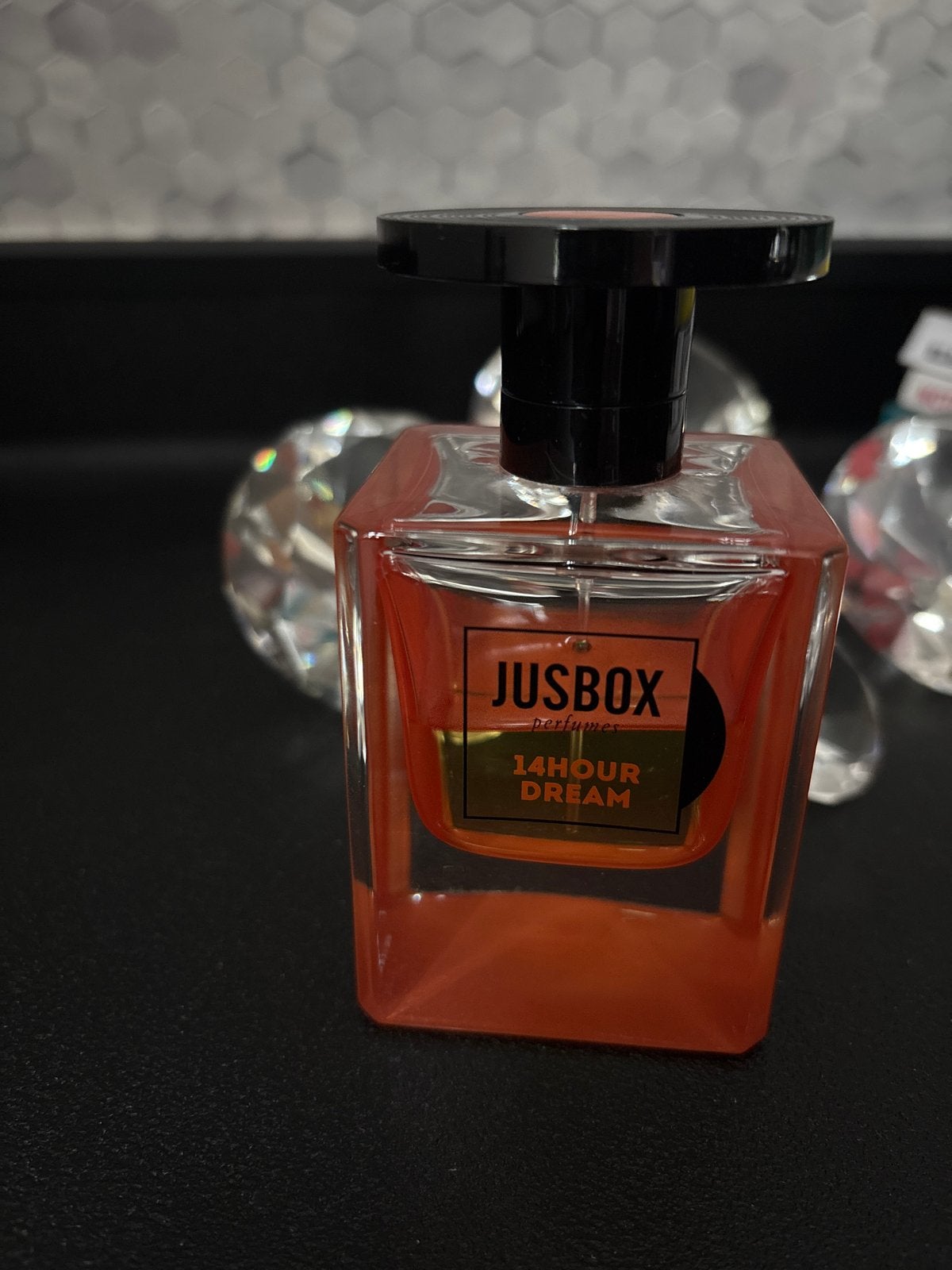 Jusbox Perfumes 14 Hour Dream Eau de Parfum, Sieraden, Tassen en Uiterlijk, Ophalen of Verzenden, Zo goed als nieuw