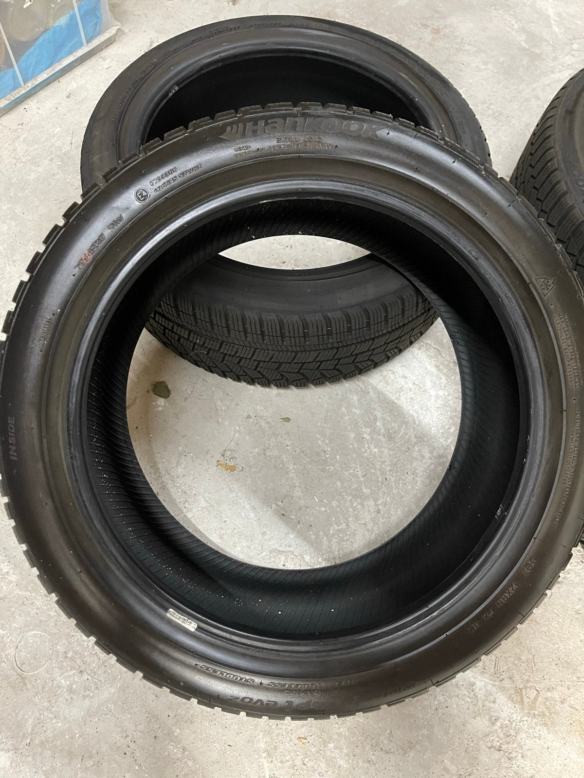 Set van 4 Hankook evo 2 Winterbanden 215/45R17 5/6mm profiel, Ophalen, Gebruikt, 17 inch, Winterbanden