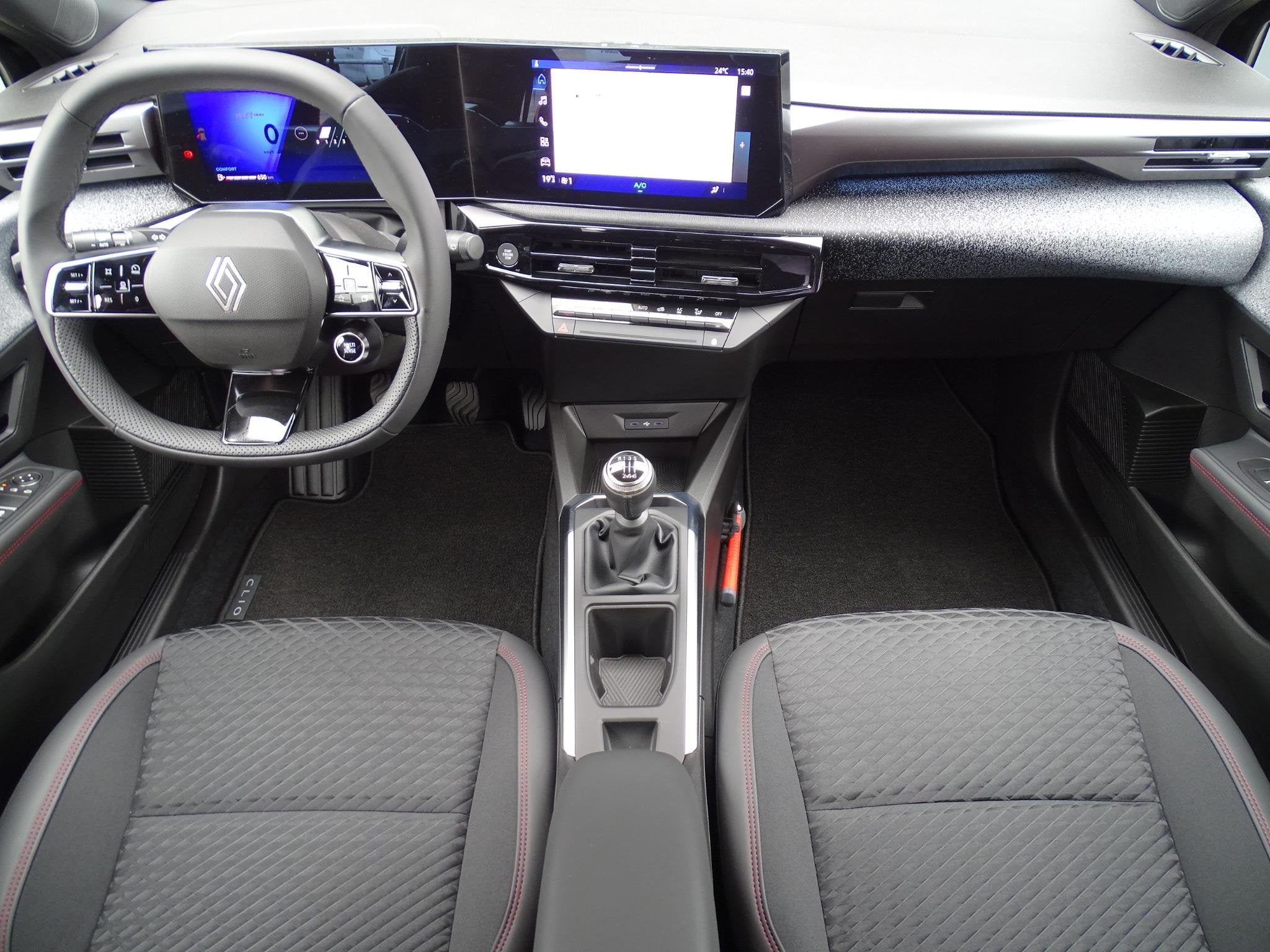 Renault Clio 1.2 TCe 115 techno | DEMO | ALL SEASON BANDEN /, Auto's, Voorwielaandrijving, Met garantie (alle), Zwart, Bedrijf