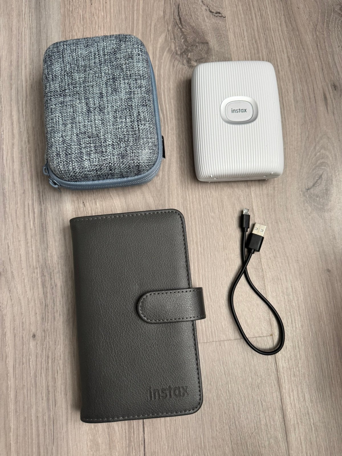 Fujifilm instax mini link 2 met hoesje en fotoalbum, Computers en Software, Pocketprinters, Ophalen of Verzenden, Zo goed als nieuw