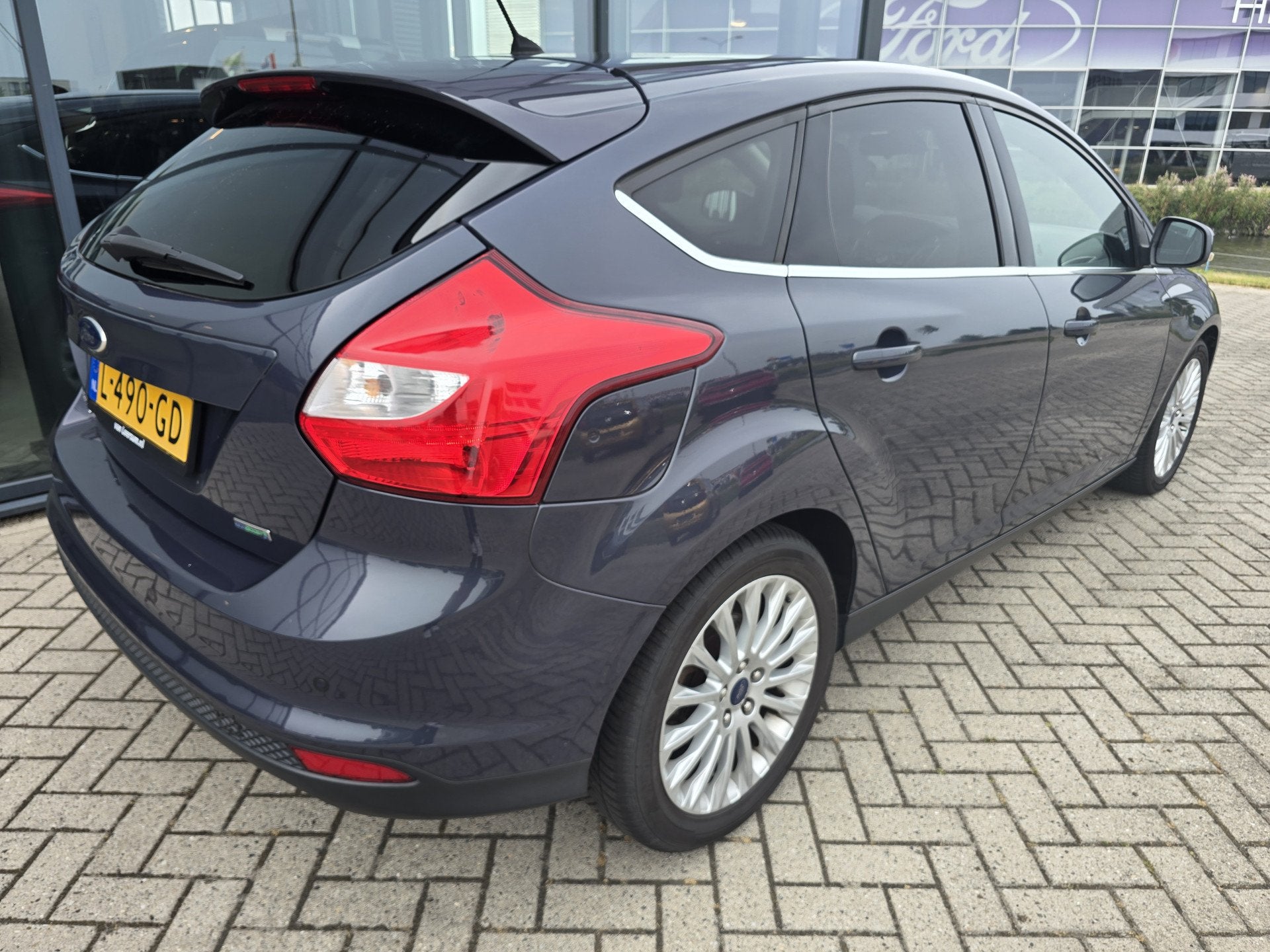 Ford Focus TITANIUM SONY | CLIMATE | CRUISE | KEYLESS START, Euro 5, Stof, Gebruikt, 635 kg