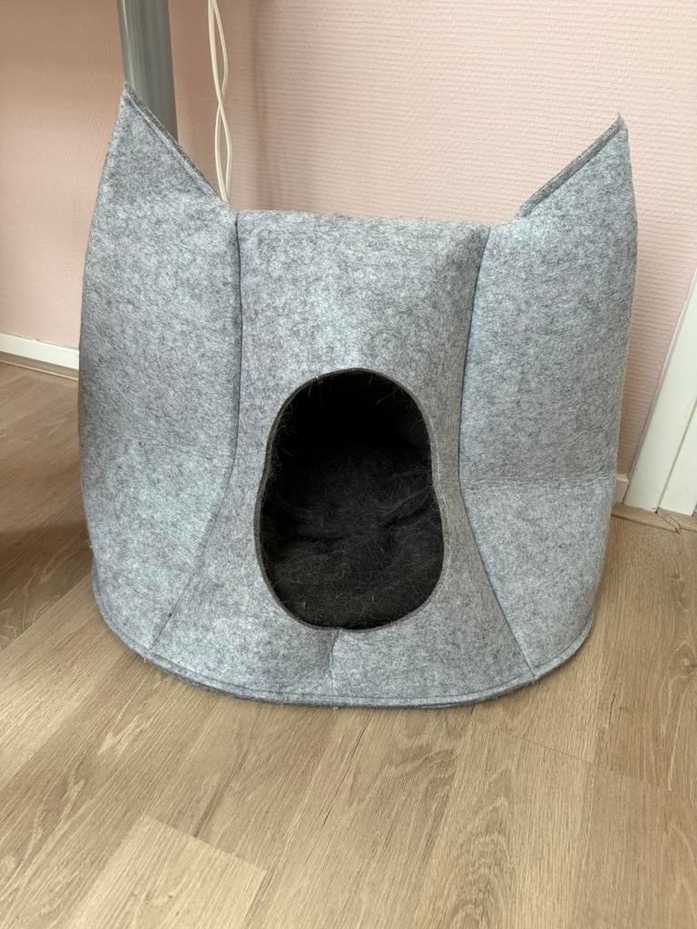 Vilten grijzen kattenmand, Ophalen of Verzenden, Gebruikt, Vilt