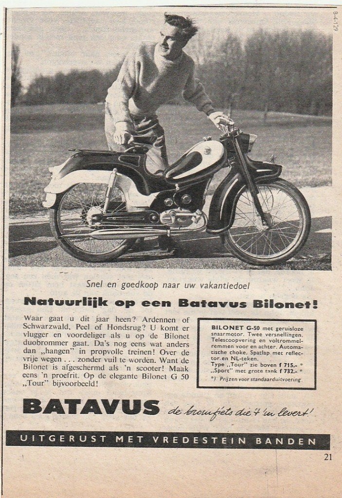 Retro reclame 1958 Batavus Bilonet brommer op vakantie, Verzenden, Overige typen