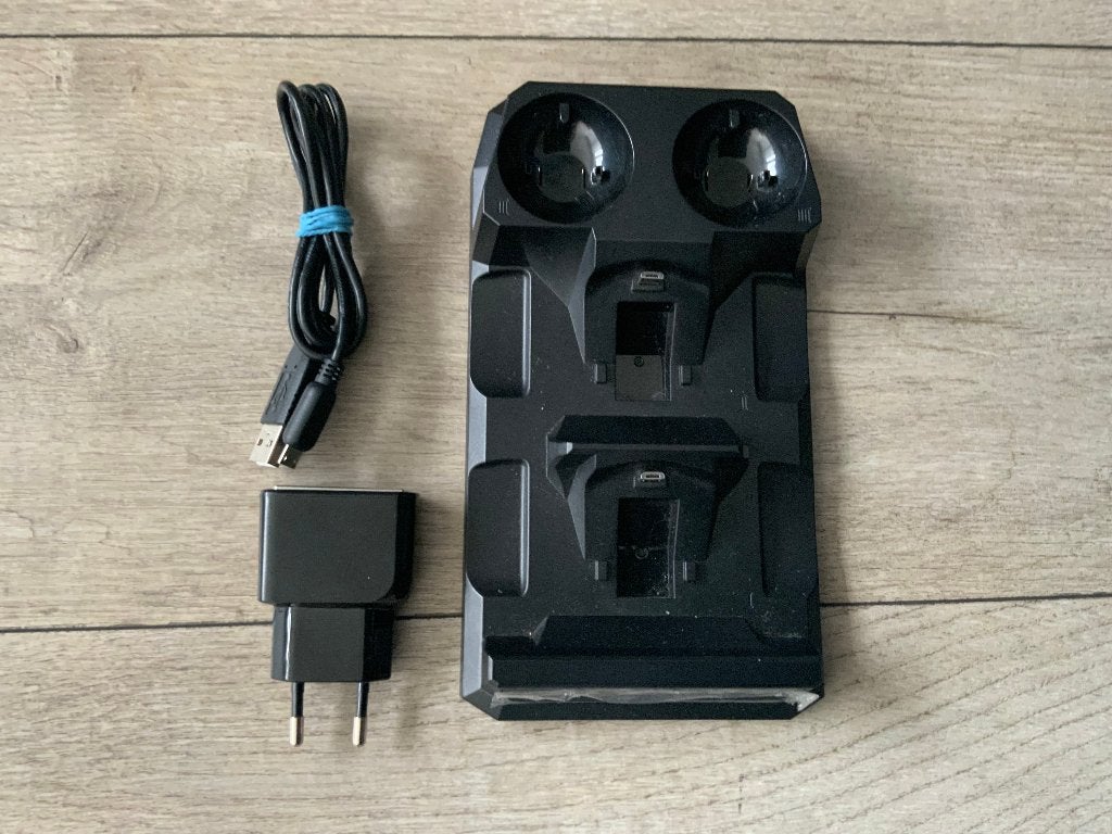Playstation 4 Oplaadstation voor Move motion Controllers PS4, Avontuur en Actie, Ophalen of Verzenden, Zo goed als nieuw, 3 spelers of meer