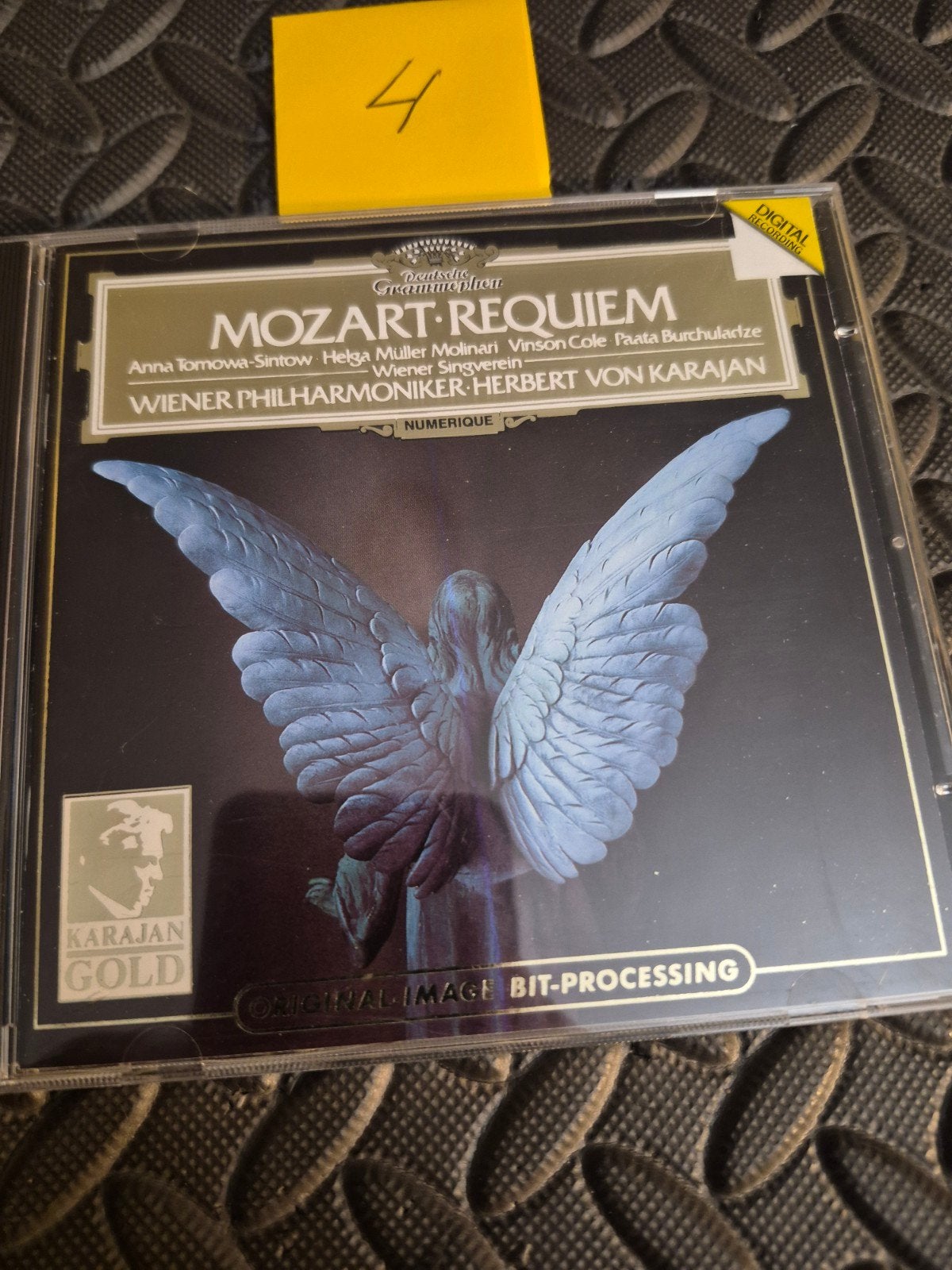 Mozart Requiem - Wiener Philharmoniker - Herbert von Karajan, Gebruikt, Mozart, Requiem, Ophalen of Verzenden