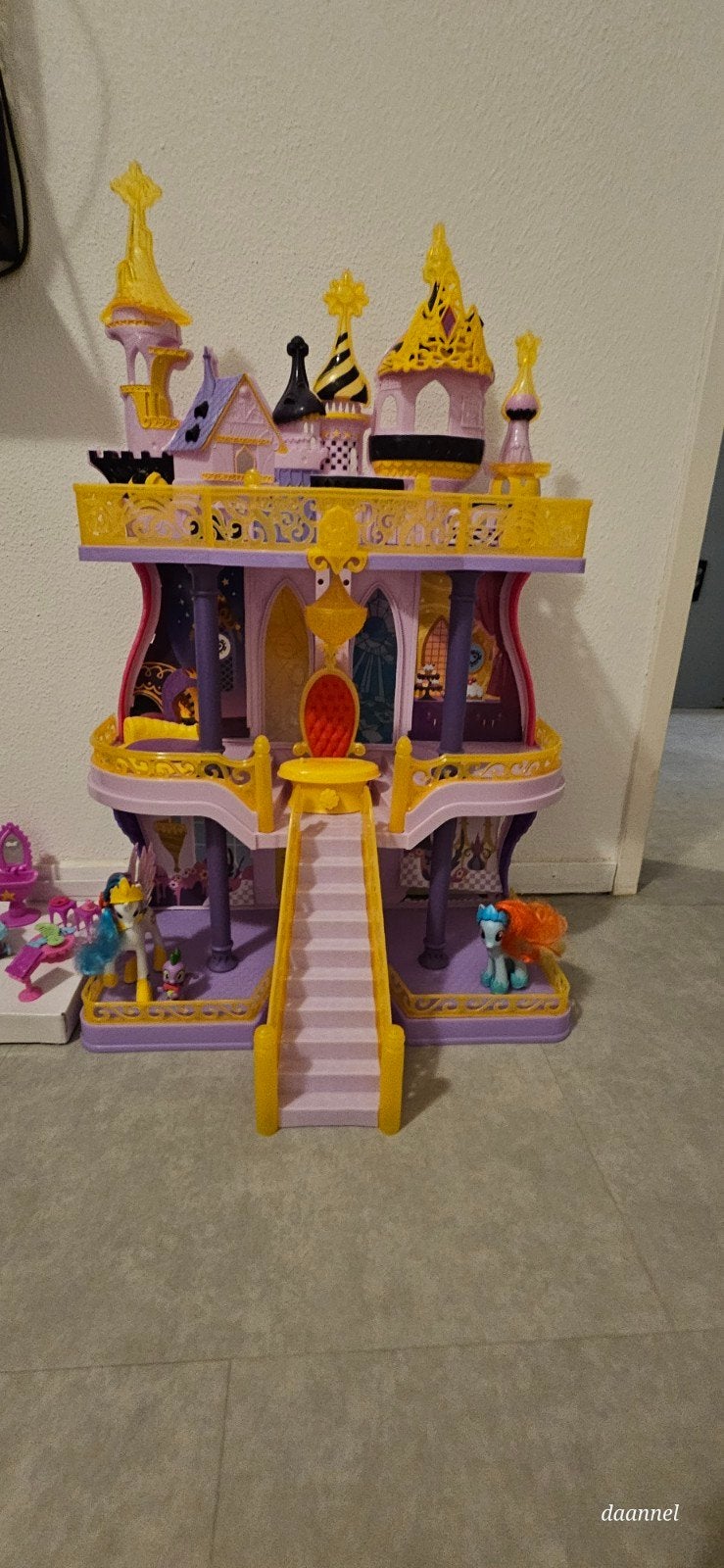 Super mooi kasteel met extra's Little Pony, Ophalen of Verzenden, Gebruikt, Poppenhuis