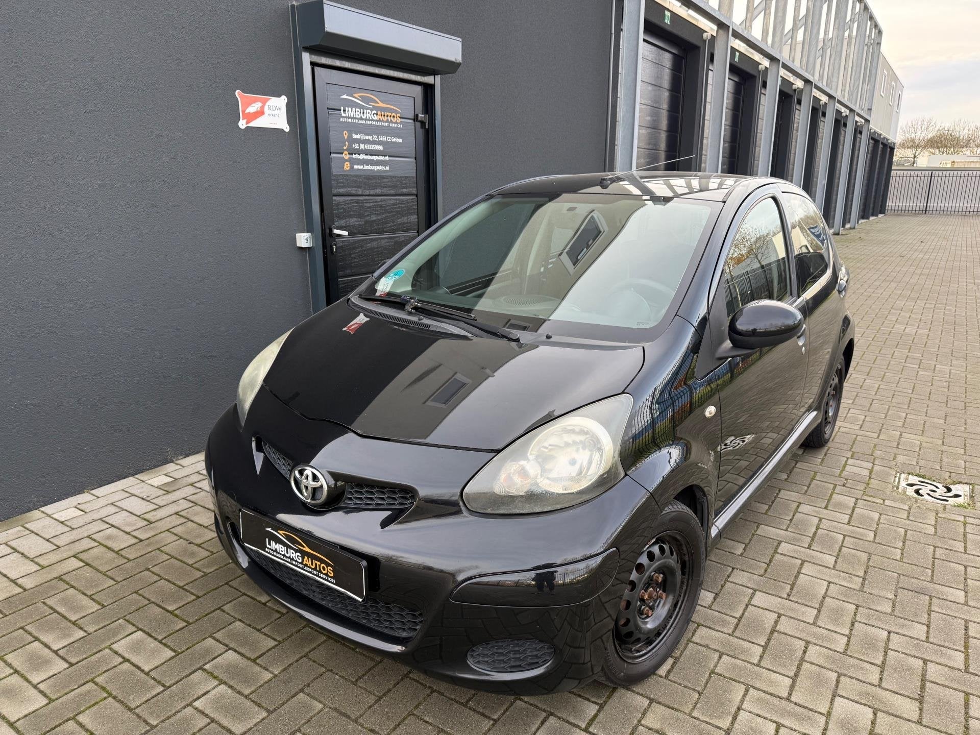 Toyota Aygo 1.0-12V Access Airco Elek Ramen, Auto's, Voorwielaandrijving, Dealer onderhouden, Stof, Gebruikt
