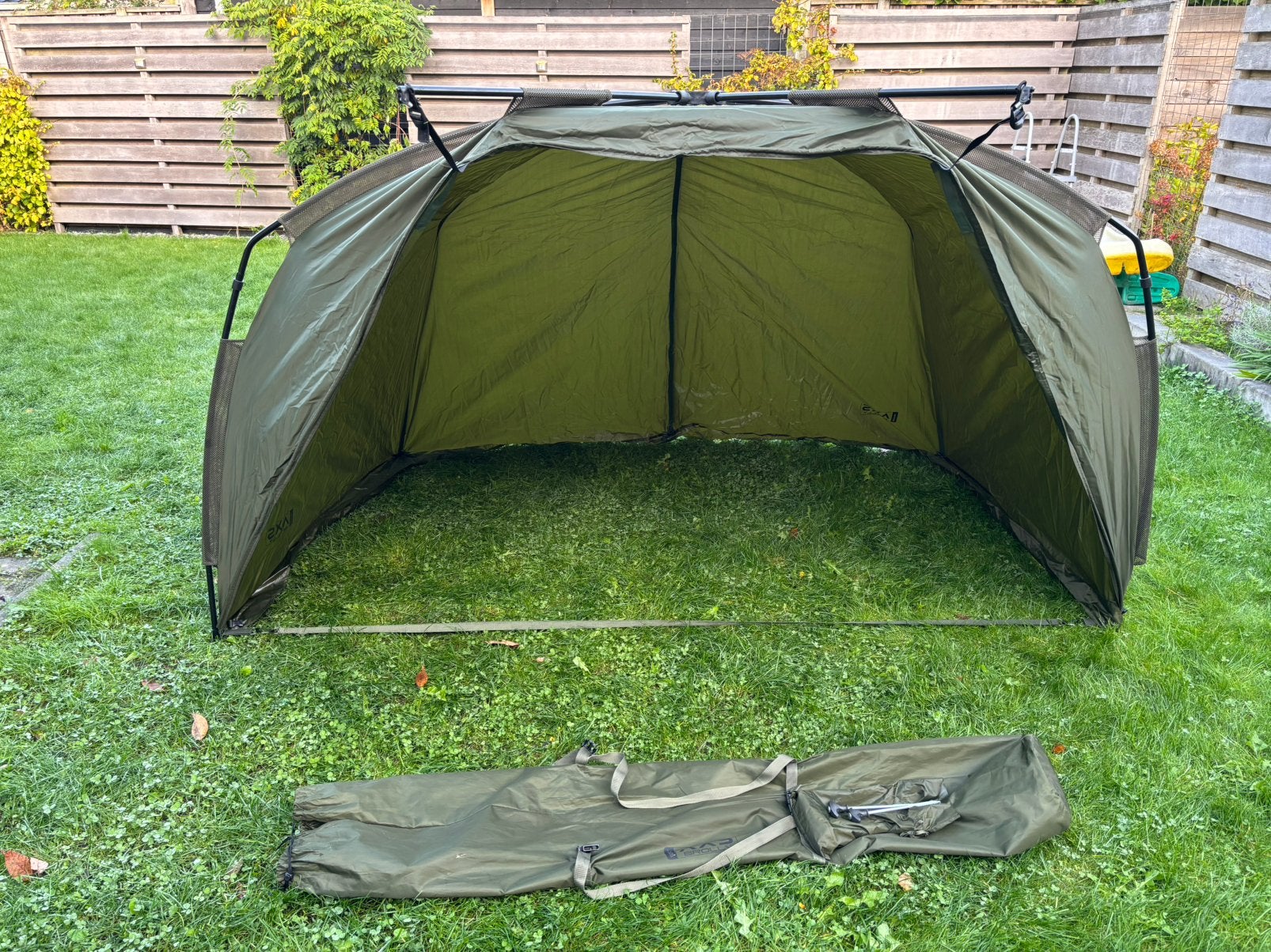 Sonik axs brolly / tent / karpertent, Ophalen of Verzenden, Gebruikt, Overige typen