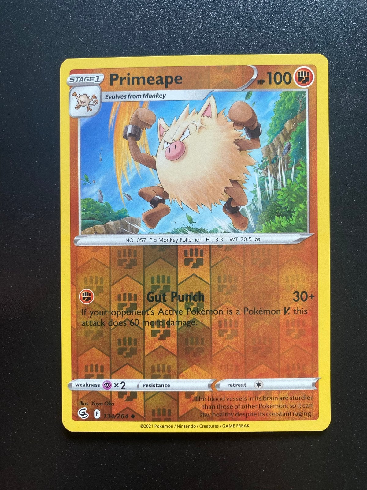 Primeape 134/264 Reverse Holo Pokémon Fusion Strike, Ophalen of Verzenden, Zo goed als nieuw, Losse kaart, Foil