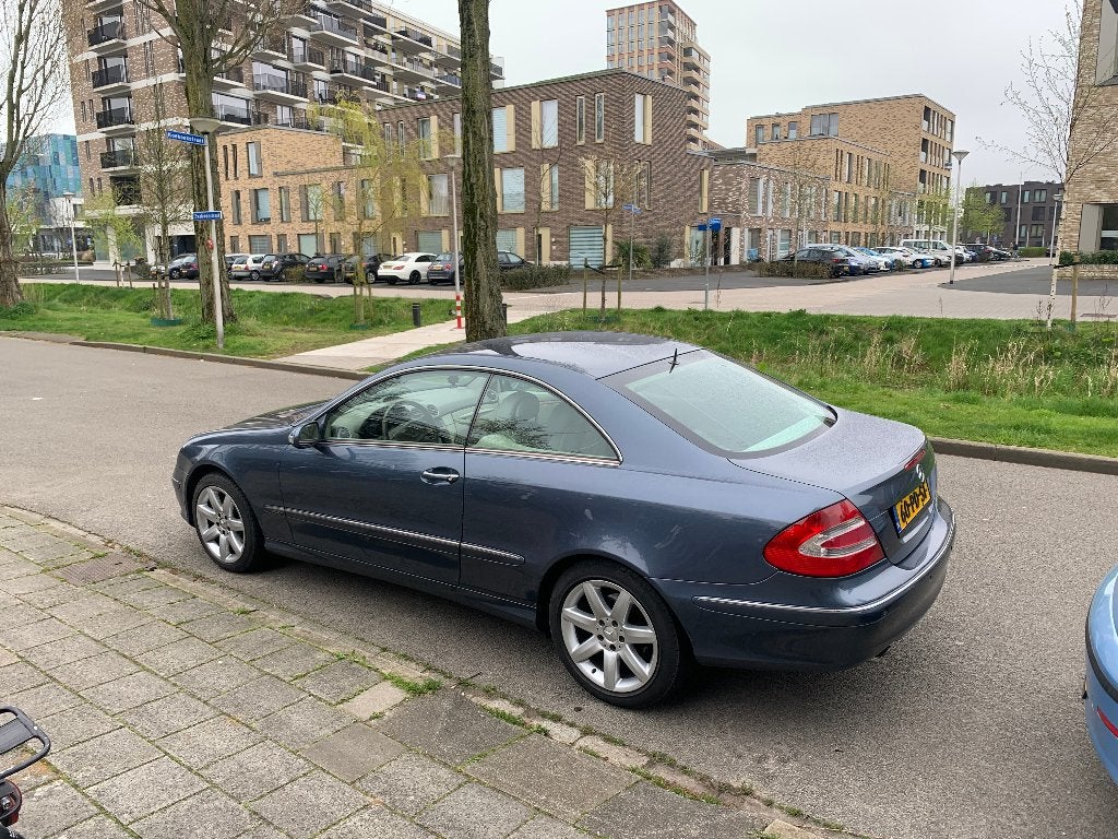 Mercedes-Benz CLK 1.8 Clk200 Kompr Coupe AUT 2004 Blauw, Auto's, Automaat, Achterwielaandrijving, Beige, 4 cilinders