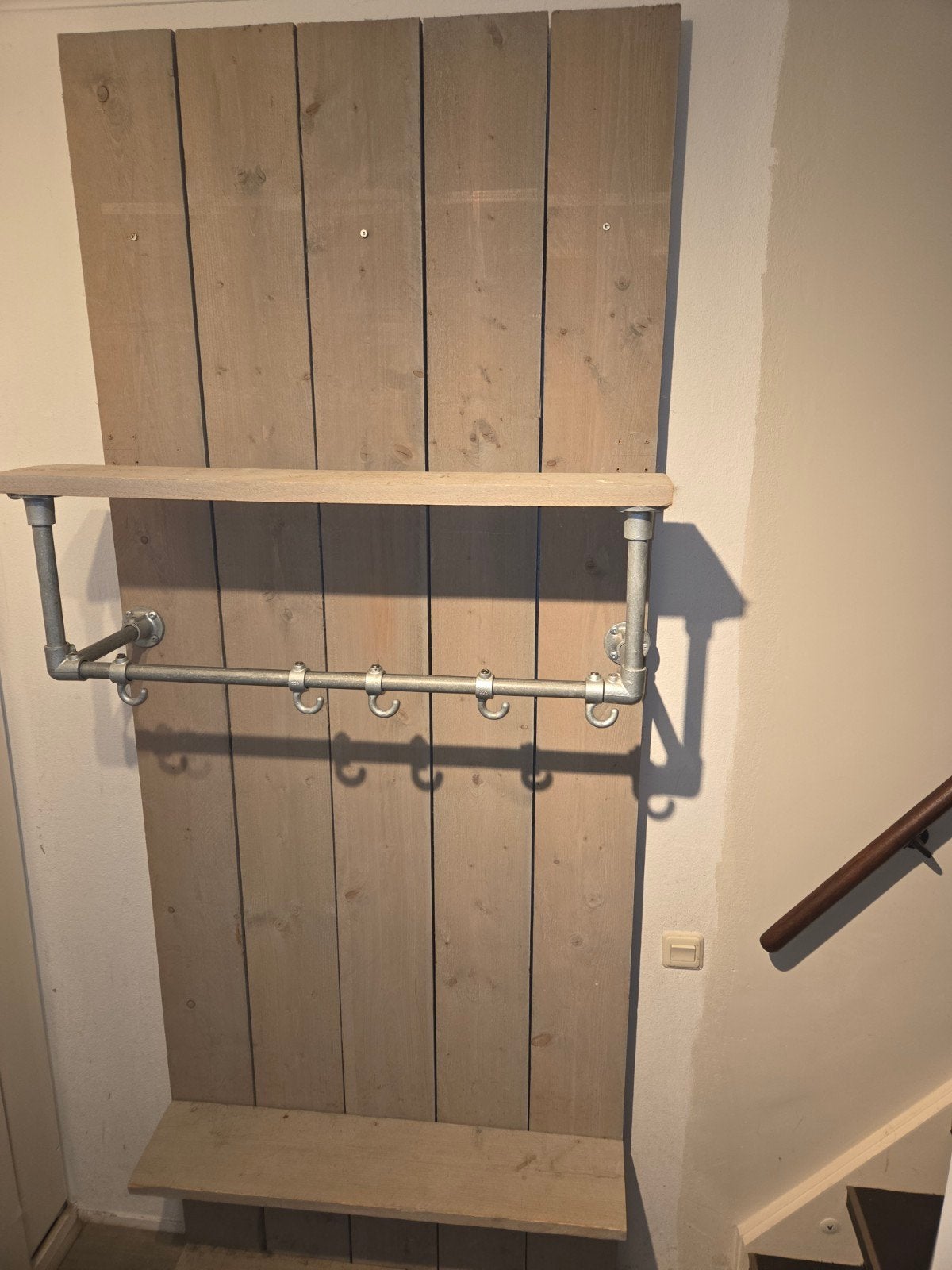 Steigerhouten kapstok met plank en haken, Gebruikt, 200 cm of meer, Hout, Ophalen